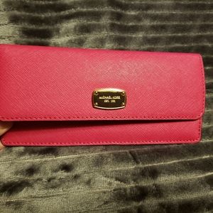 Michael kors wallet